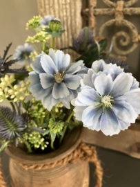 Nepalees kruikje met kunstbloemen
