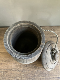Ronde houten pot met deksel, 1