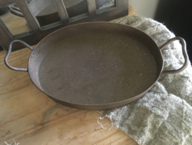 Metalen dienblad, roest