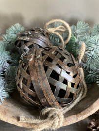 Stoere metalen bal, L