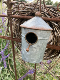 Zinken hanger, vogelhuisje