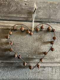 Metalen hart met belletjes