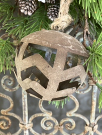 Metalen ballen, roest