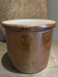 Franse pot nr15.