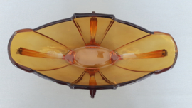 Barnsteenkleurige Art Deco schaal van persglas