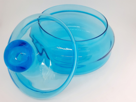 Vintage bonbonnière, koekdozen van blauw glas