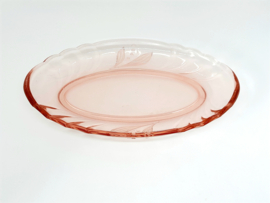 Vintage glazen schaaltje, roze persglas met lelietjes-van-dalen