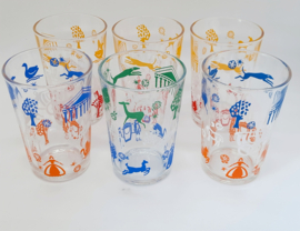 Zes vrolijke vintage glazen, France