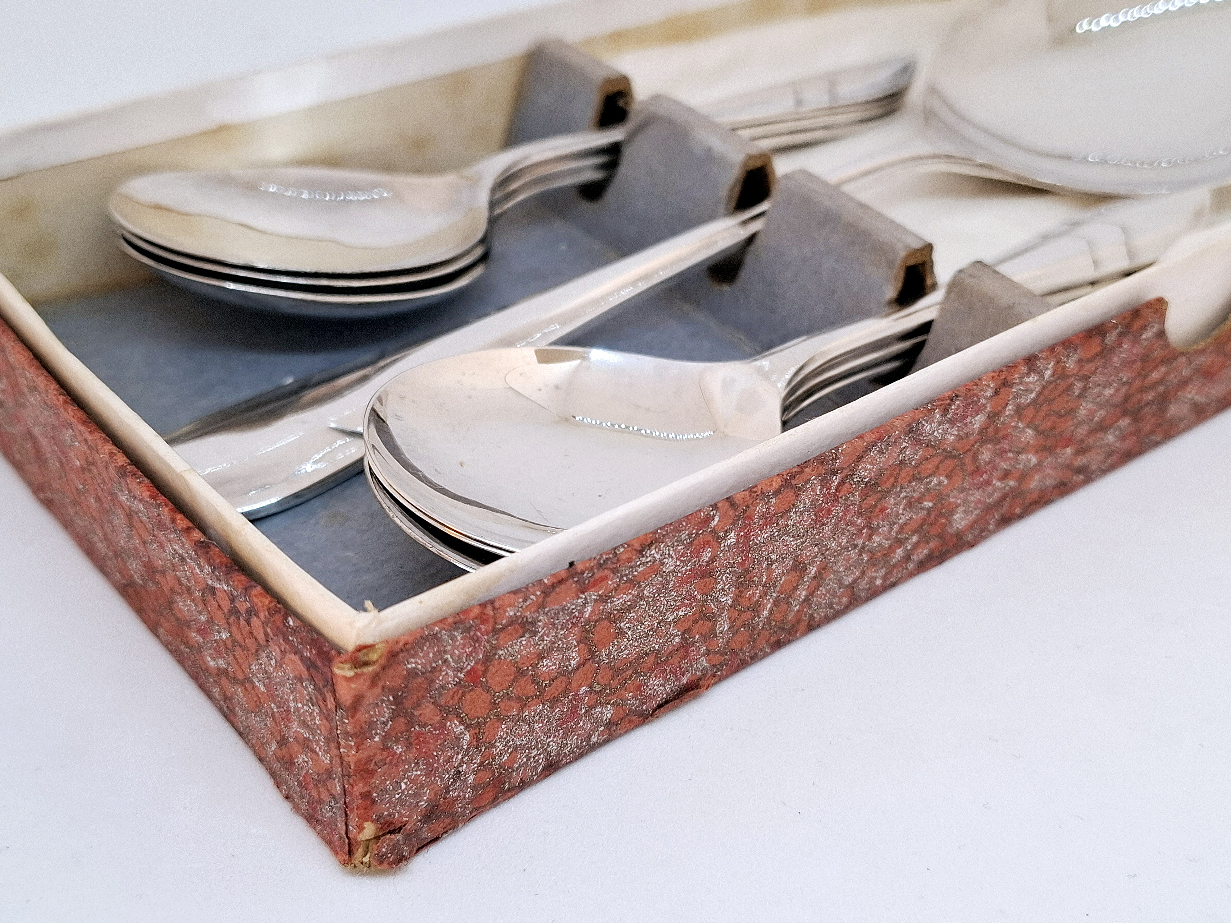 Vintage verzilverde fruitlepels, dessertlepels van EPNS