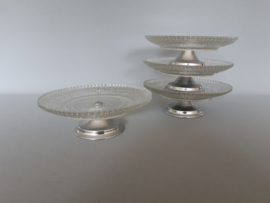 Vintage plateautje van glas op voetje