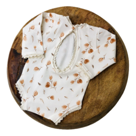 Newborn Romper - Flower Collection - Cognac tulip Lace