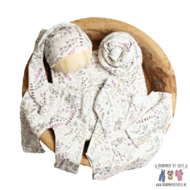 Newborn Romper - Flower Collection - Field Flowers Lace