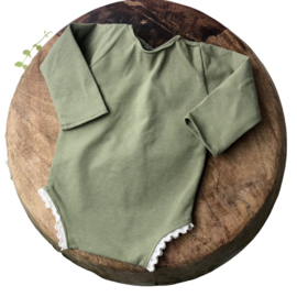 Newborn Romper - Olive Lace lange mouwen