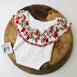 Newborn romper ruffle Flower white