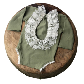 Newborn Romper - Olive Lace lange mouwen