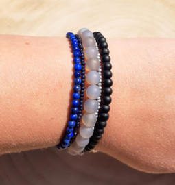 Stoere wikkelarmband met Grijze Agaat, Onyx en Lapis Lazuli