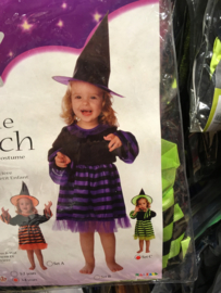 Little Witch maat 98/104 green dress and Hat