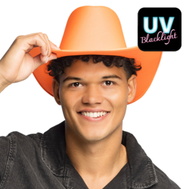 Hoed cowboy Blaze neonoranje Cowboyhoed Blaze neonoranje UV Maak een knallende entree met deze oranje neon cowboyhoed die fel oplicht onder UV/blacklight! Een echte blikvanger voor een festival, themafeest, carnaval of Koningsdag. Dankzij het lichte, comf