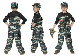 Combat Trooper maat 116 Vest,pants, cap.