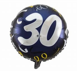 Folieballon blauw wit 30. Deze folieballon heeft een grootte van 45cm en kan zowel met lucht als met helium worden gevuld. Wanneer de ballon gevuld wordt met helium, blijft hij zweven. Wordt geleverd met helium