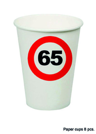 65 jaar: 8 paper cups