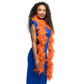 Boa 50 g oranje Boa 50 g oranje (180 cm) Maak je outfit helemaal af met deze opvallende oranje boa. Het perfecte accessoire voor een themafeest, om het Nederlandse elftal aan te moedigen of Koningsdag te vieren.