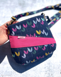 Dancing Leaves by Emjo