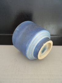Vintage bloempotje - blauw - VERKOCHT