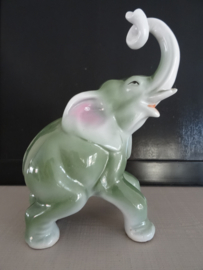 Beeld olifant - groen - VERKOCHT