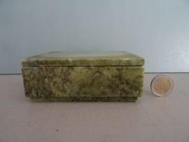 Natuurstenen doosje - groen - vintage - VERKOCHT