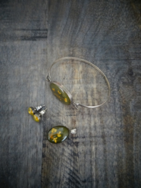 Sieraden set droogbloemen - hanger - armband- oorknopjes - VERKOCHT