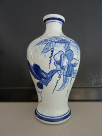 Vaas - Delfts blauw - vogel - handpainted - VERKOCHT