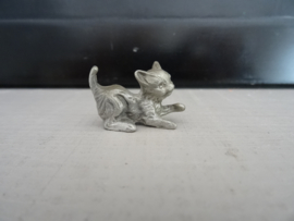 Miniatuur beeldje poes - kat - tin - letterbakfiguurtje - VERKOCHT