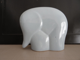 Vintage beeldje olifant - lichtblauw - VERKOCHT