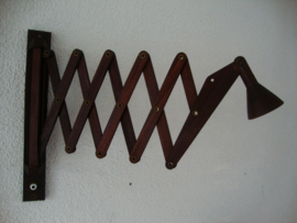 Vintage houten schaarlamp - VERKOCHT