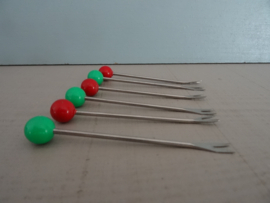 Vintage coctailprikkers - rood en groen