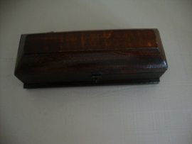 Houten kistje - pennendoos - VERKOCHT