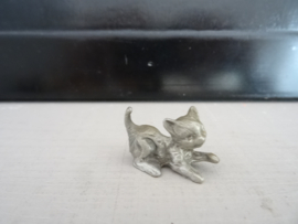 Miniatuur beeldje poes - kat - tin - letterbakfiguurtje - VERKOCHT