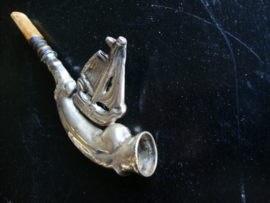 Antiek sigarettenpijpje schip - zilver  - VERKOCHT