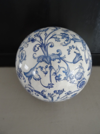 Decoratieve bol - Esschert Design - blauw/wit - VERKOCHT