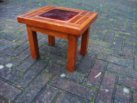 Vintage bijzettafeltje - plantentafeltje - VERKOCHT