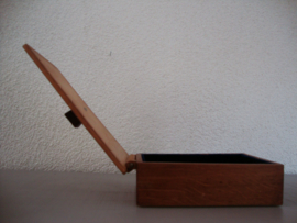 Oud houten kistje - VERKOCHT