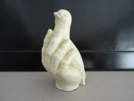 Beeldje duif op hand - VERKOCHT