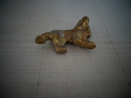 Hondje koper of messing - letterbakfiguurtje