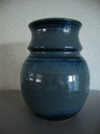 Keramiek Klaas Fenne de Leeuwe - vaas blauw - VERKOCHT
