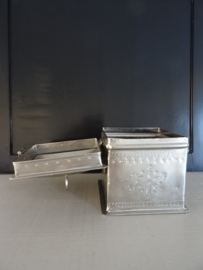 Zilverkleurig trommeltje - VERKOCHT