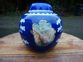 Gemberpotje prunus - blauw wit - VERKOCHT