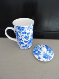 Mok met deksel - blauw/wit - St. George - Fine bone China - VERKOCHT