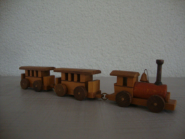 Houten trein treintje - vintage - VERKOCHT