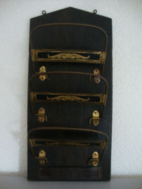 Dagbladen wandplank - VERKOCHT